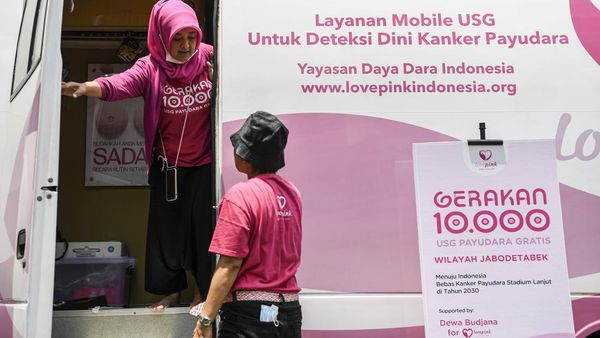 Astra dan Lovepink Gelar Sosialisasi Pencegahan Kanker Payudara Gratis