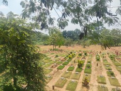 Genangan Air di TPU Jatisari Bekasi Akibat Luapan Kali Cikeas, Kini Surut