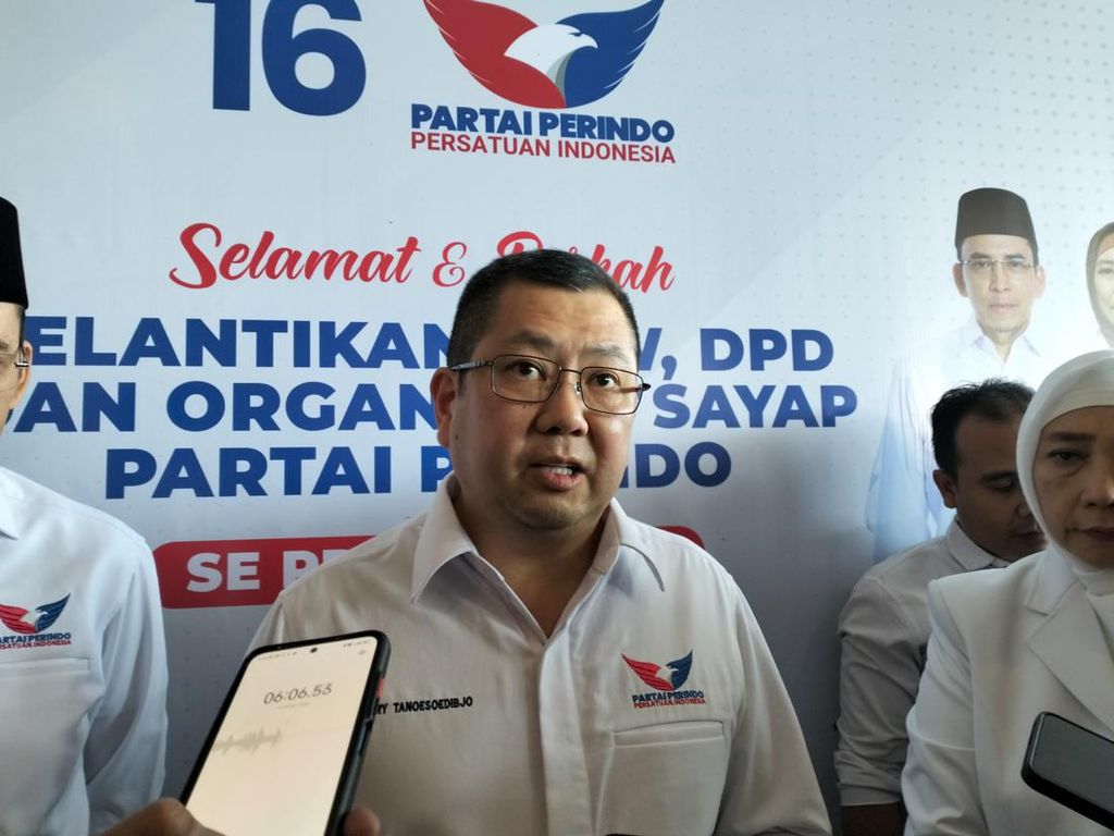 Perindo Kantongi Capres Pilihan Jokowi, TGB Dinilai Layak Cawapres Perindo Kantongi Capres Pilihan Jokowi, TGB Dinilai Layak Cawapres
