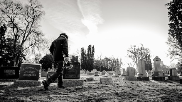 The adab of visiting graves is not walking on graves