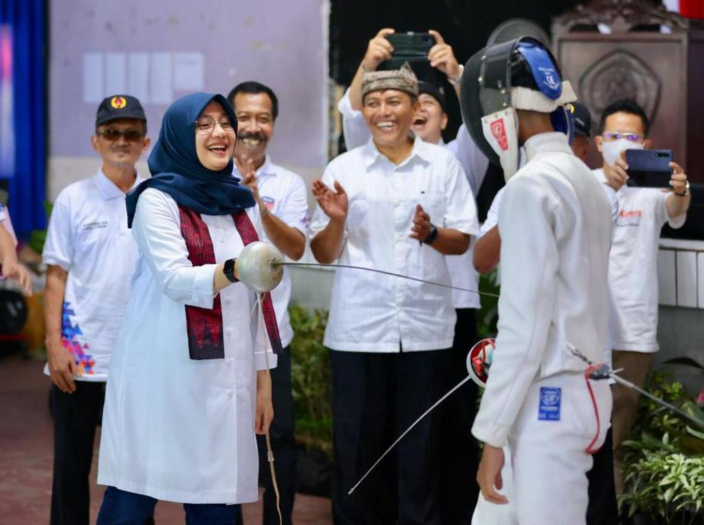 Ratusan Atlet Anggar Ikuti Banyuwangi Challenge Kejurprov Jatim Ratusan Atlet Anggar Ikuti Banyuwangi Challenge Kejurprov Jatim