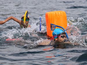 Keseruan Lomba Renang Sabang Marine Festival 2023 di Aceh Keseruan Lomba Renang Sabang Marine Festival 2023 di Aceh
