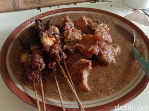Mencicipi Petis Runting Daging Sapi Khas Pati, Gurihnya Bikin Nagih!