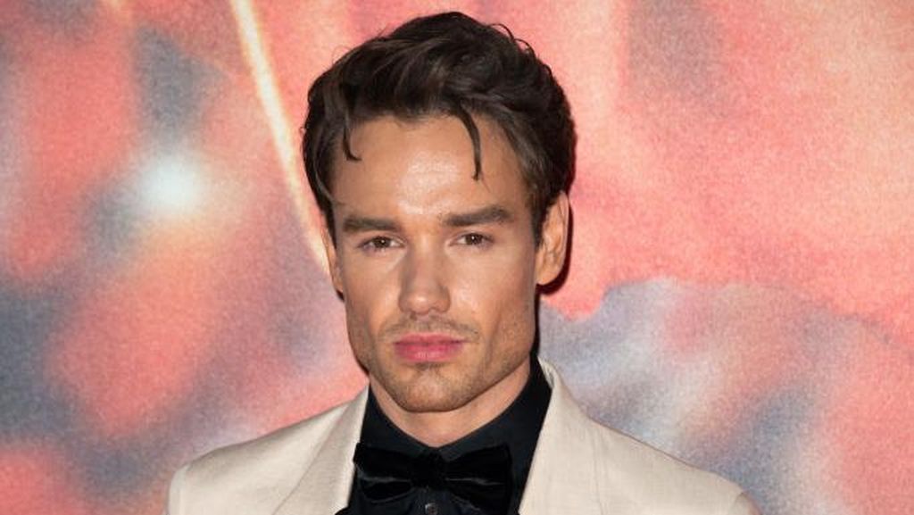 Penampakan Rumah Liam Payne di Inggris yang Dijual Sebulan Sebelum Meninggal Penampakan Rumah Liam Payne di Inggris yang Dijual Sebulan Sebelum Meninggal