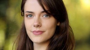 Potret Meg Bellamy, Pemeran Kate Middleton di The Crown 6