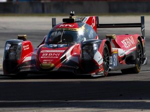 WEC 2023: Sean Gelael dan Team WRT #31 Finis Ketujuh di Sebring