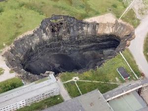Deretan Sinkhole Terbesar di Dunia, Menakjubkan Sekaligus Mengerikan