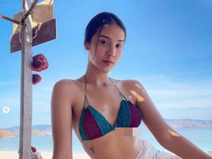 7 Foto Seksi Anya Geraldine yang Sering Diceramahi Ibu Soal Siksa Kubur 7 Foto Seksi Anya Geraldine yang Sering Diceramahi Ibu Soal Siksa Kubur