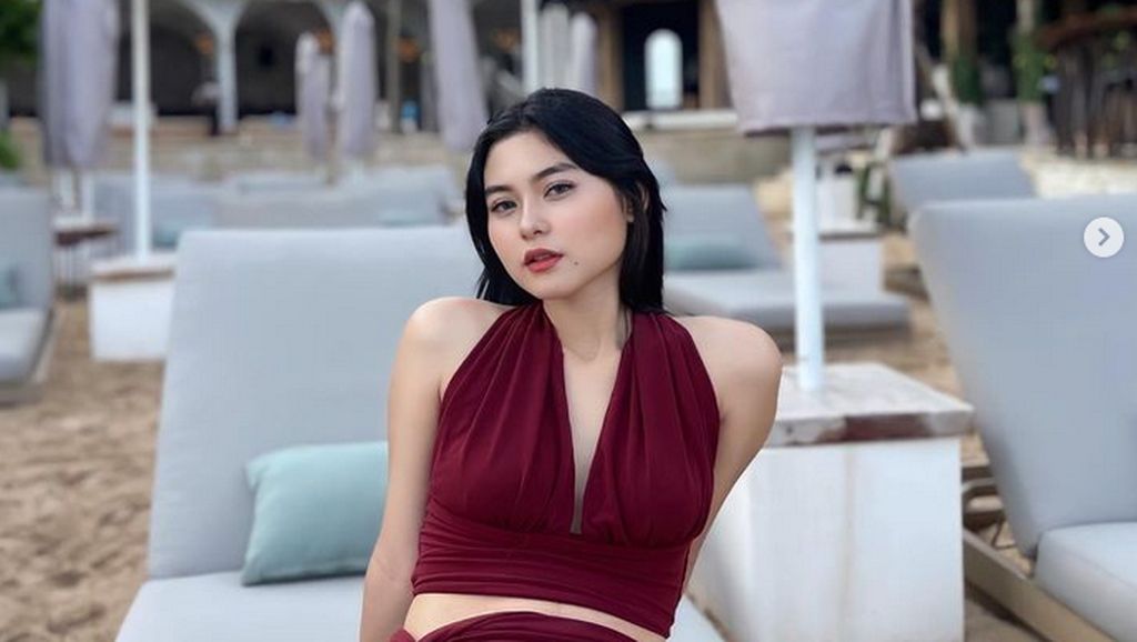 7 Foto Cesen eks JKT48, Istri Marshel Widianto yang Jadi Sorotan 7 Foto Cesen eks JKT48, Istri Marshel Widianto yang Jadi Sorotan