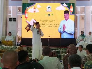 Di Acara Golkar, Cholil Nafis Sindir Sopir Koalisi Nggak Pede Di Acara Golkar, Cholil Nafis Sindir Sopir Koalisi Nggak Pede