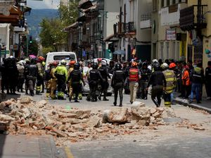 Penampakan Ekuador Usai Dilanda Gempa M 6,8
