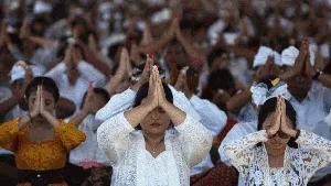 Foto-foto Upacara Melasti di Berbagai Wilayah Indonesia