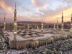 Saudi Memasok Air Lebih dari 1 Juta Meter Kubik per Hari Selama Puncak Haji