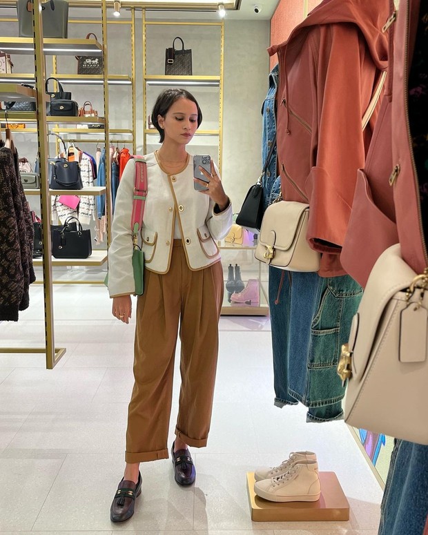 Lutesha dengan blazer/Sumber: IG @lutesha