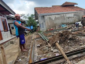 Kecewa Korban Gempa gegara Pembangunan Rumah Bantuan Mangkrak 2 Bulan Kecewa Korban Gempa gegara Pembangunan Rumah Bantuan Mangkrak 2 Bulan
