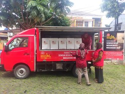 ABC-FOI Libatkan Emak-emak Berbagi 125.000 Paket Makanan Saat Ramadan