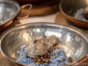 Rendang dan Nasi Biru yang Sarat Akan Makna Diperkenalkan di QIFF 2023 Rendang dan Nasi Biru yang Sarat Akan Makna Diperkenalkan di QIFF 2023