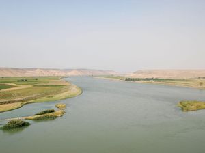 Sungai Eufrat Mengering, Apakah Ini Tanda Kiamat Akan Terjadi? Sungai Eufrat Mengering, Apakah Ini Tanda Kiamat Akan Terjadi?