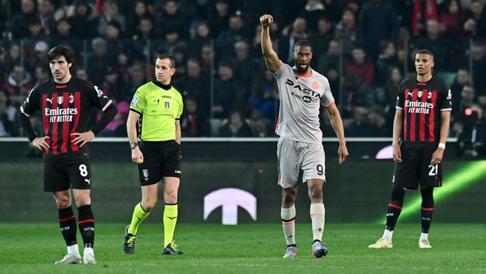 UDINE, ITALY - MARCH 18: Beto of Udinese Calcio celebrates after scoring the teams second goal during the Serie A match between Udinese Calcio and AC Milan at Dacia Arena on March 18, 2023 in Udine, Italy. (Photo by Alessandro Sabattini/Getty Images)