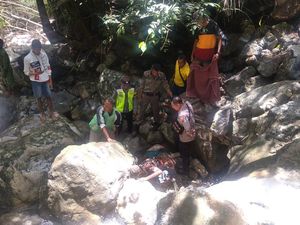 2 ABG Terseret Arus Sungai di Kupang, Adik Tewas-Kakak Selamat 2 ABG Terseret Arus Sungai di Kupang, Adik Tewas-Kakak Selamat