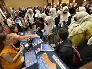 Berburu Perguruan Tinggi di Pameran Pendidikan Universitas Turki