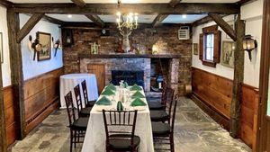 Di New York Ada Restoran Jadul yang Tawarkan Pengalaman Santap Kolonial