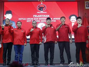 Hendrar Prihadi Pimpin Taruna Merah Putih PDIP Hendrar Prihadi Pimpin Taruna Merah Putih PDIP