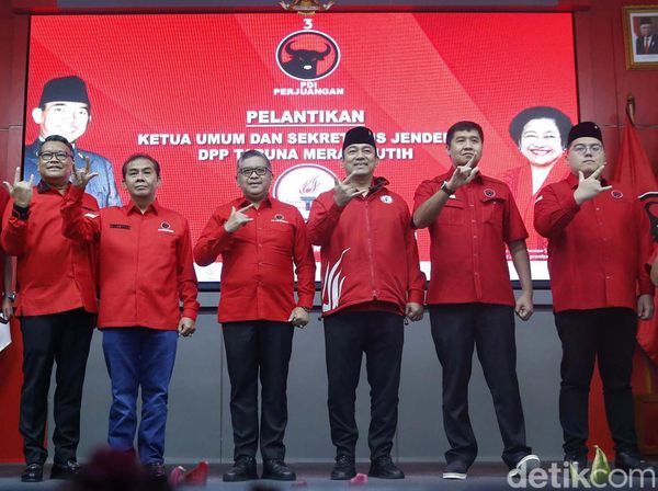 Hendrar Prihadi Pimpin Taruna Merah Putih PDIP