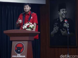 Maruarar Sirait Raih detikcom Awards, Ini Kiprahnya di Bidang Kepemudaan Maruarar Sirait Raih detikcom Awards, Ini Kiprahnya di Bidang Kepemudaan