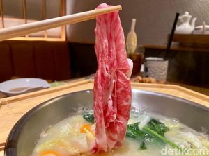 Hotaru Shabu Shabu : Sluurp! Gurih Lumer Shabu Kagoshima Wagyu Asli Jepang