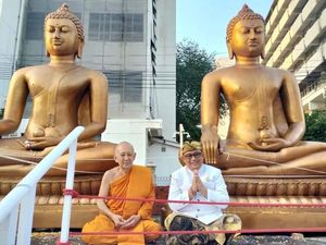Indonesia Terima Arca Buddha dari Thailand