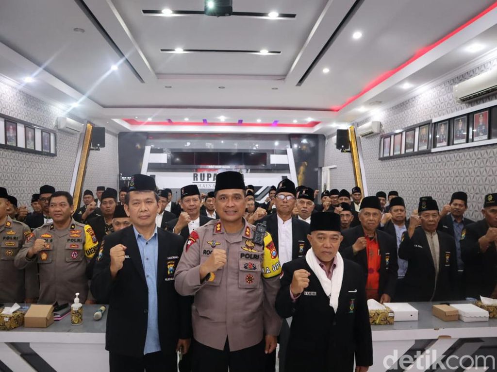Polisi Bojonegoro Gandeng Dai untuk Berantas Petasan Saat Ramadan Polisi Bojonegoro Gandeng Dai untuk Berantas Petasan Saat Ramadan