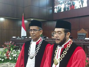 Momen Anwar Usman Ucap Sumpah Jadi Ketua MK 2023-2028 Momen Anwar Usman Ucap Sumpah Jadi Ketua MK 2023-2028
