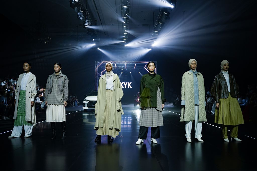 Koleksi desainer di Jakarta Auto Runway 2023