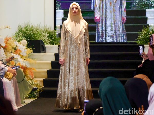 8 Koleksi Dress Syari untuk Inspirasi Baju Lebaran 2023 dari Si.Se.Sa.