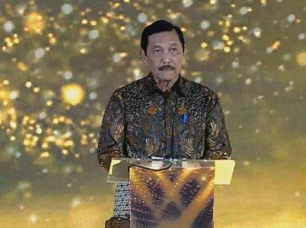 Luhut ke IMF soal Larangan Ekspor Raw Material: Kalian Jangan Macam-macam Luhut ke IMF soal Larangan Ekspor Raw Material: Kalian Jangan Macam-macam