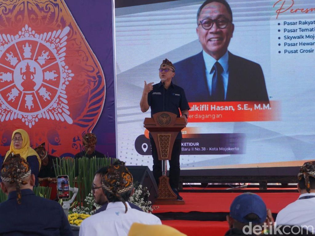 Mendag Zulhas Sebut Kondisi Ekonomi Indonesia Bisa Diukur dari Pasar Rakyat