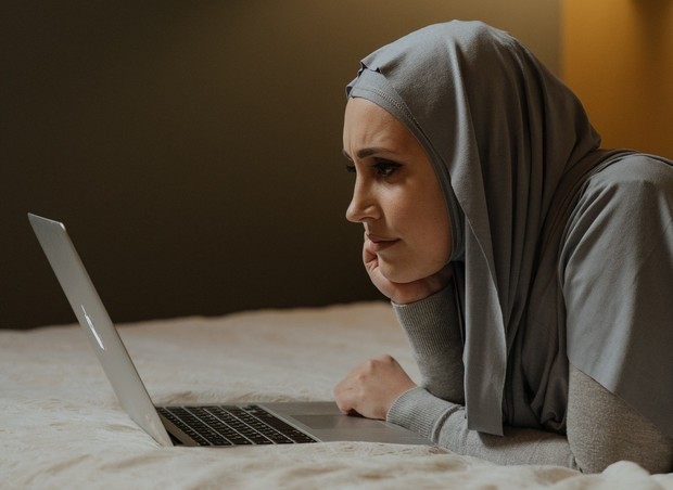 Mengikuti Kegiatan Keagaamaan