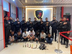 Polisi Tangkap 7 Remaja Hendak Tawuran Bawa Miras-Celurit di Medan