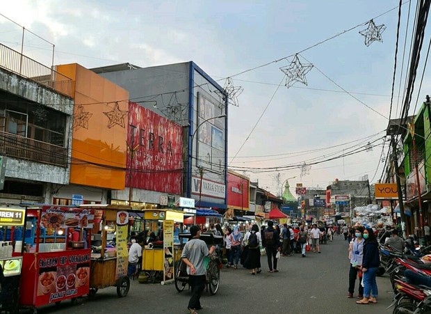 Jalanan pasar