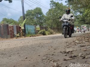 Pemprov Sulsel Anggarkan Rp 44 M Perbaiki Jalan Pattallassang Rusak Tahun Ini Pemprov Sulsel Anggarkan Rp 44 M Perbaiki Jalan Pattallassang Rusak Tahun Ini