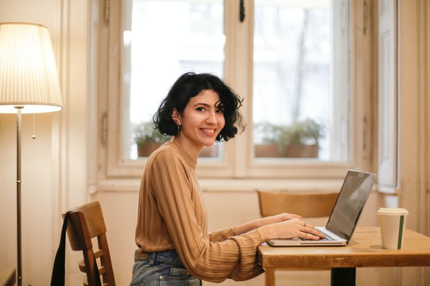 Perempuan. Foto: Pexels.com/Andrea Piacquadio