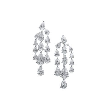 Perhiasan Michelle Yeoh di Oscar 2023