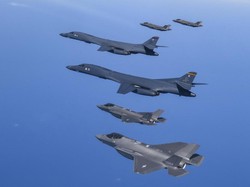 Usai Insiden Mencurigakan, AS Tarik Belasan Pesawat Pengebom B-1 dari Inggris