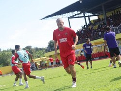 Beda Cara Bernardo-Teco Persiapkan Timnya di Laga Playoff PSM Vs Bali United