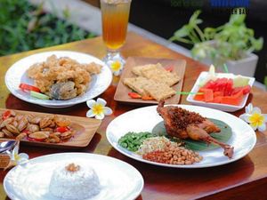 Jadwal Buka Puasa Hari ke-9 Surabaya dan Sekitarnya, 20 Maret 2024 Jadwal Buka Puasa Hari ke-9 Surabaya dan Sekitarnya, 20 Maret 2024