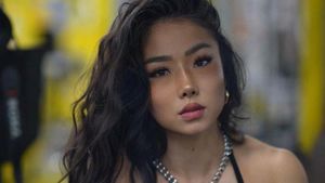 Foto Wanita yang Disebut Atlet Angkat Besi Terseksi, Dijuluki Little Beast