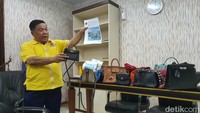 Intip Garasi Sekda Riau yang Istrinya Pamer Kemewahan: Harrier, Vellfire!