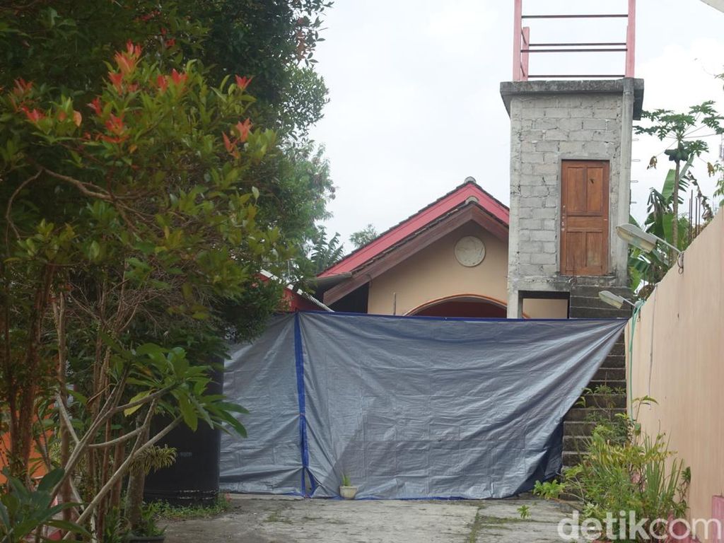 Polisi Sebut Mayat Ayu di Wisma Jakal Dimutilasi Jadi 65 Potongan! Polisi Sebut Mayat Ayu di Wisma Jakal Dimutilasi Jadi 65 Potongan!