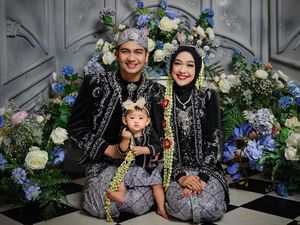Ria Ricis Girang Banget Lihat Anak Bisa Manjat Pagar Ria Ricis Girang Banget Lihat Anak Bisa Manjat Pagar